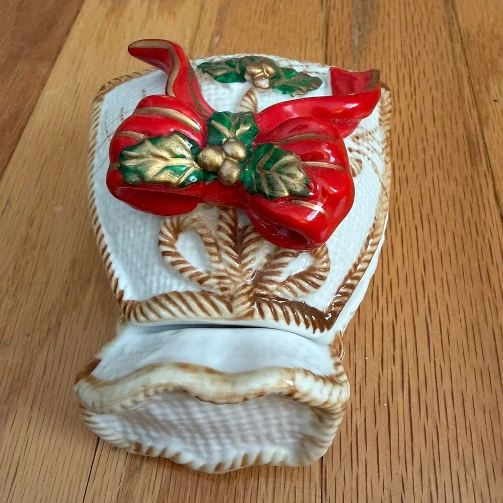 Handcrafted World Bazaar Christmas Holiday Decor‎ Trinket Candy Porcelain Dish